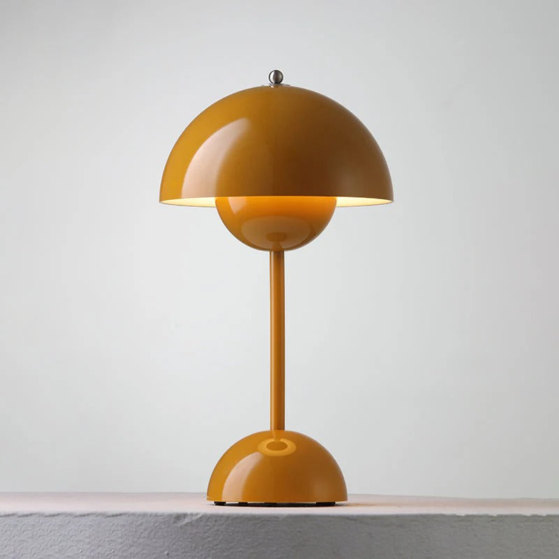 Dilvane – Cordless LED Dome Table Lamp