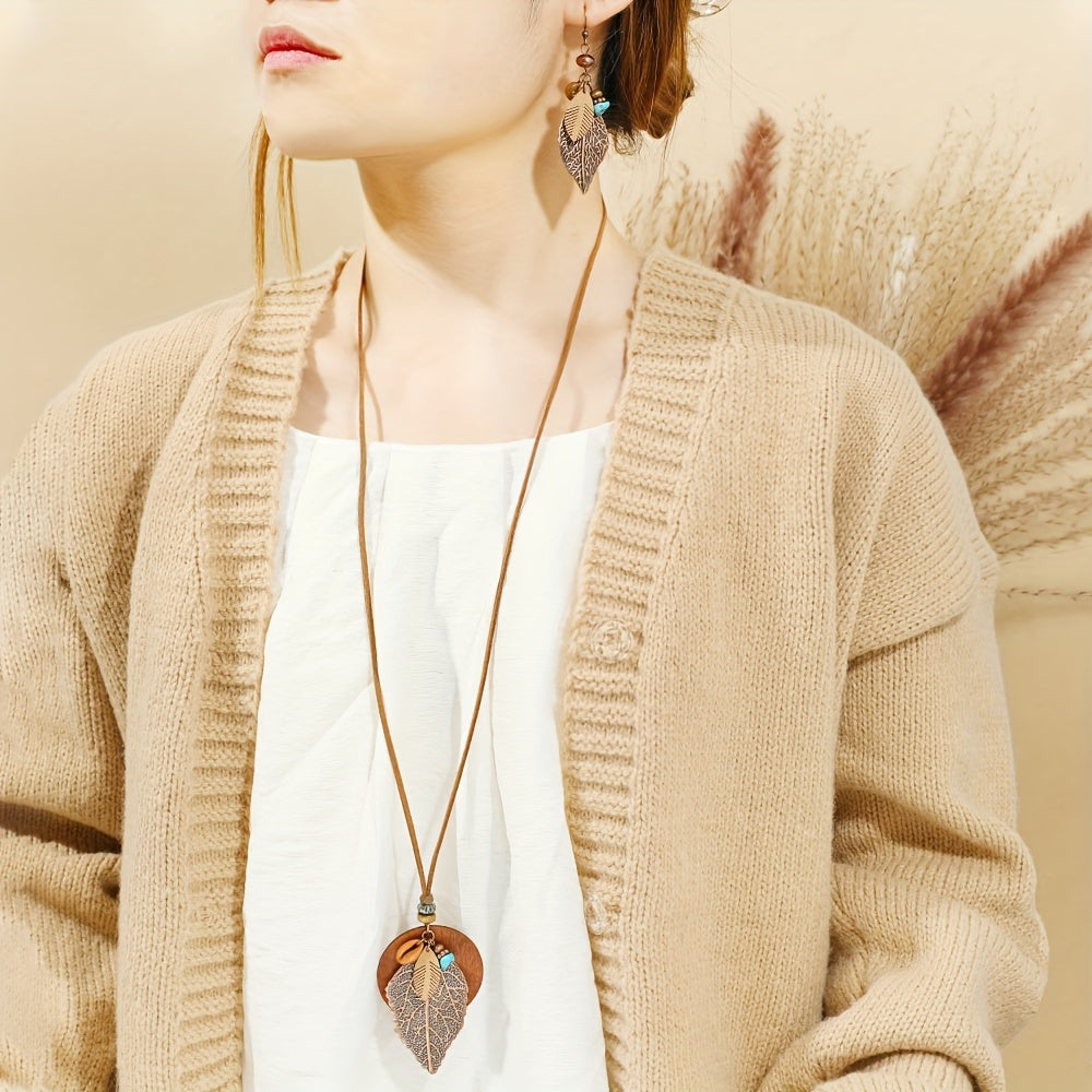 Lacey | Bohemian Vintage Jewelry Set with Leaf Pendant and Earrings 