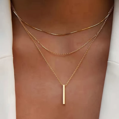 Laura | Minimalist Layered Necklace Set with Pendant 