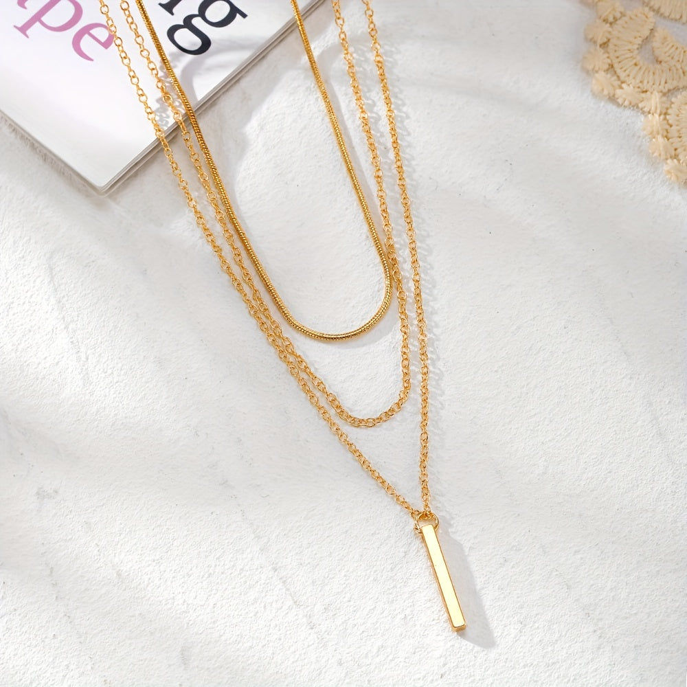 Laura | Minimalist Layered Necklace Set with Pendant 