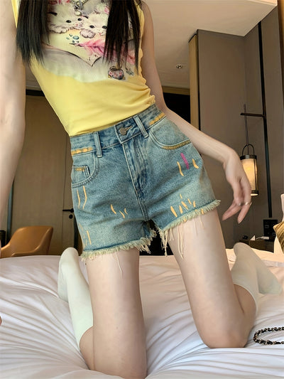 Leah | Cheerful and trendy denim shorts 