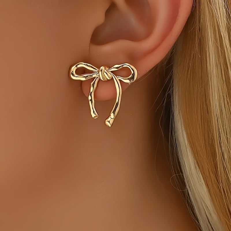 Lina | Elegant Bow Earrings with Vintage Charm 