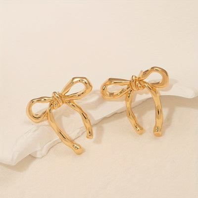 Lina | Elegant Bow Earrings with Vintage Charm 