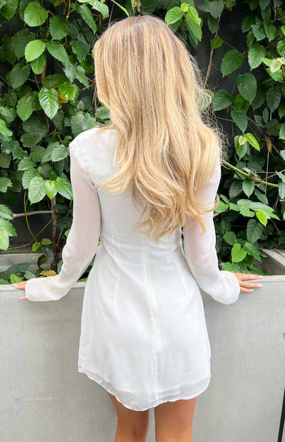 Constanza - Witte mini jurk met lange mouwen