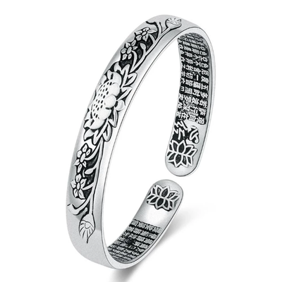 SereniteitLotus – Zilveren Lotus Armband – Kracht & Harmonie