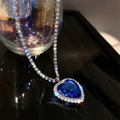 BlueHeart Kristal Sieraad – Subtiele Elegantie & Tijdloze Schoonheid