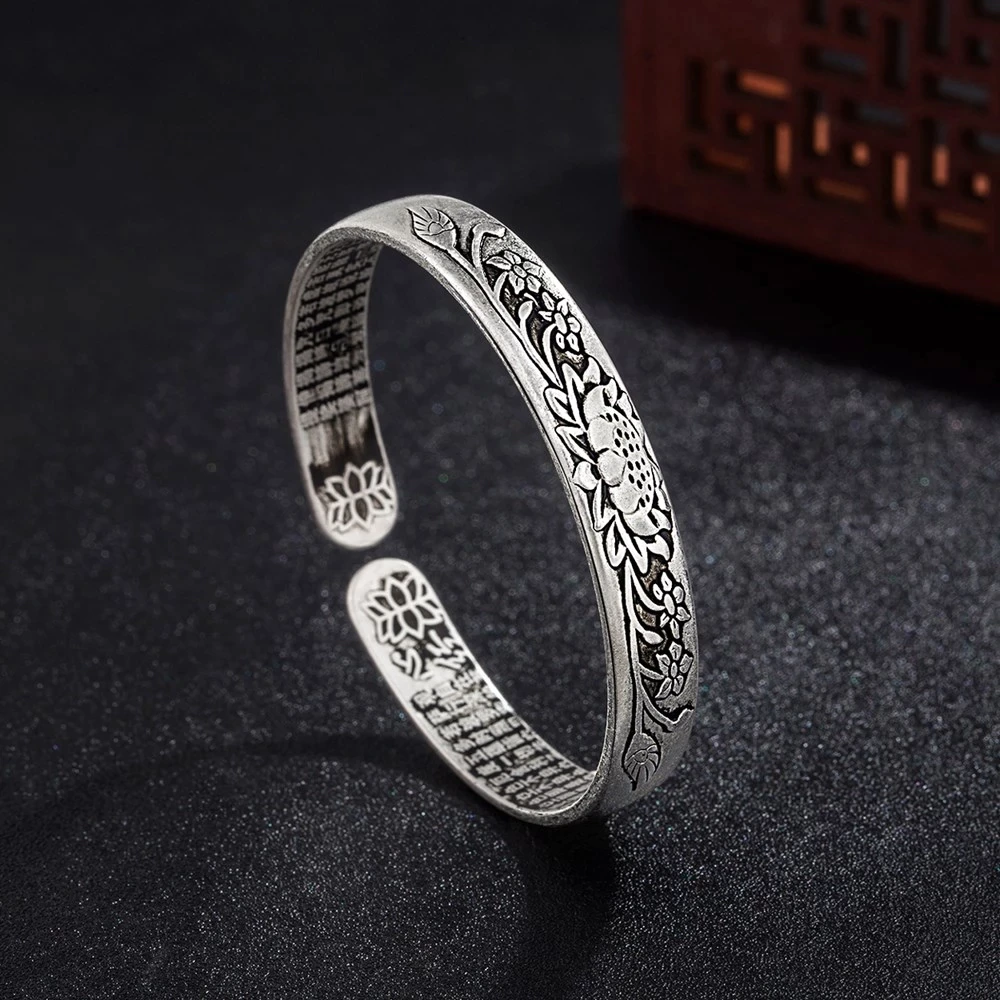 SereniteitLotus – Zilveren Lotus Armband – Kracht & Harmonie