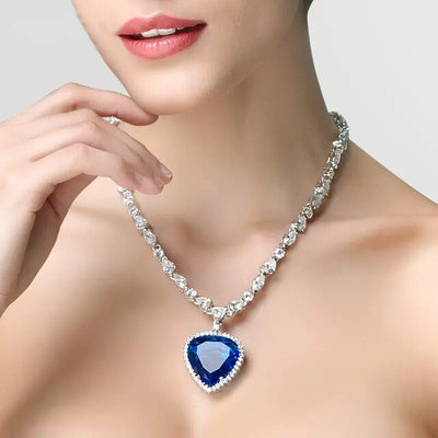 BlueHeart Kristal Sieraad – Subtiele Elegantie & Tijdloze Schoonheid