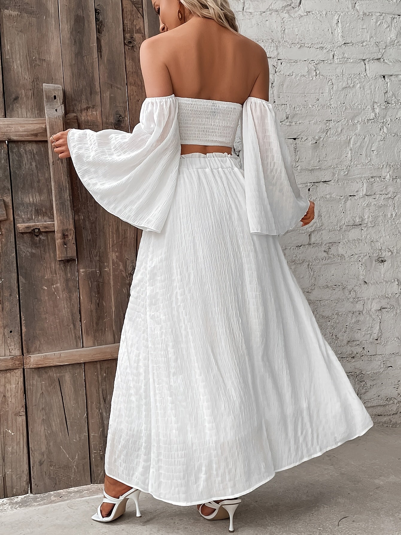 Madison | Elegant Off-the-Shoulder Set with Floating Sleeves 