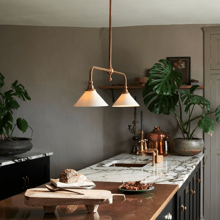 Lunabra – Brass and Ceramic Pendant Light with Adjustable Height