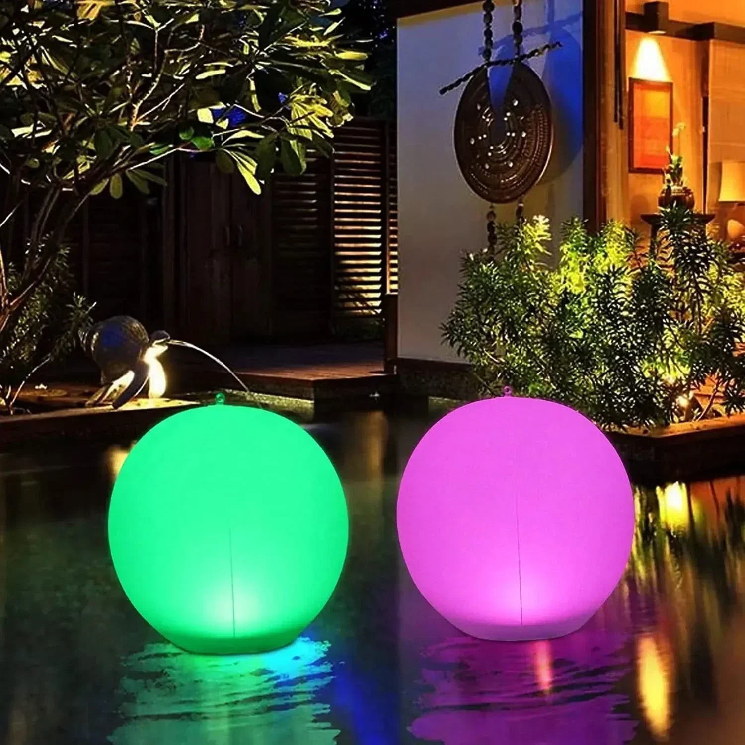 Véra – Solar LED Floating Globe Light