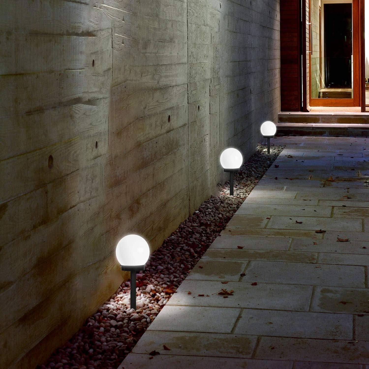 Molviera – Modern Globe Solar LED Garden Stake Light