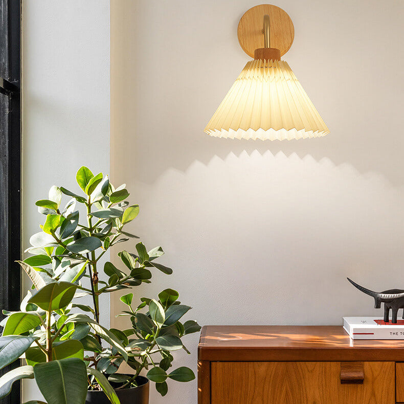 Dermora – Modern Minimalist Pleated Cone Wall Sconce 1 Light