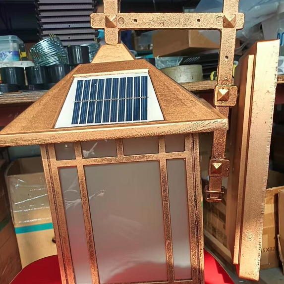 Solvéra – Modern Solar LED Wall Sconce Lamp