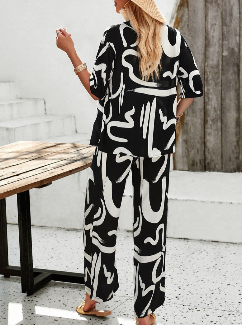 Giada - Button-down shirt and trousers, loose-fitting and printed