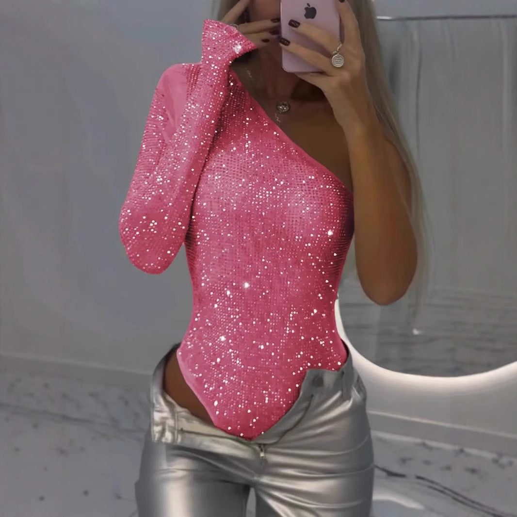 Pamora-mode | One-shoulder paillettentop met strass-steentjes