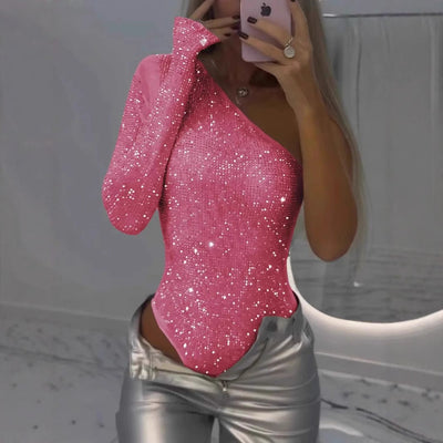 Pamora-mode | One-shoulder paillettentop met strass-steentjes