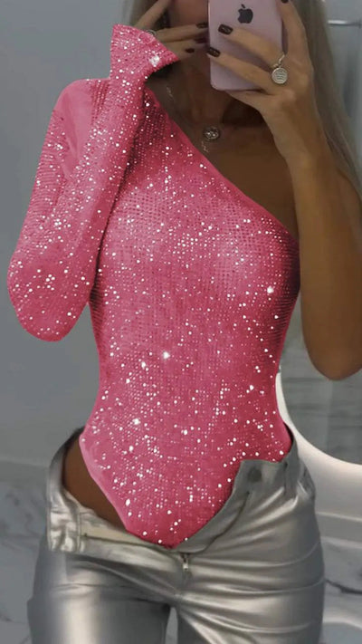 Pamora-mode | One-shoulder paillettentop met strass-steentjes