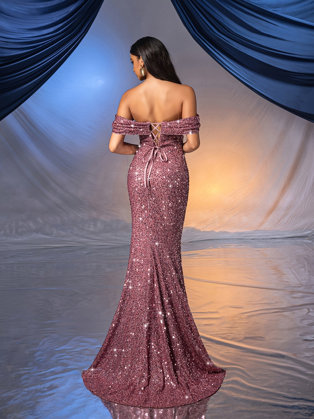 Olivia | Elegante Off-Shoulder Avondjurk met Pailletten en Split