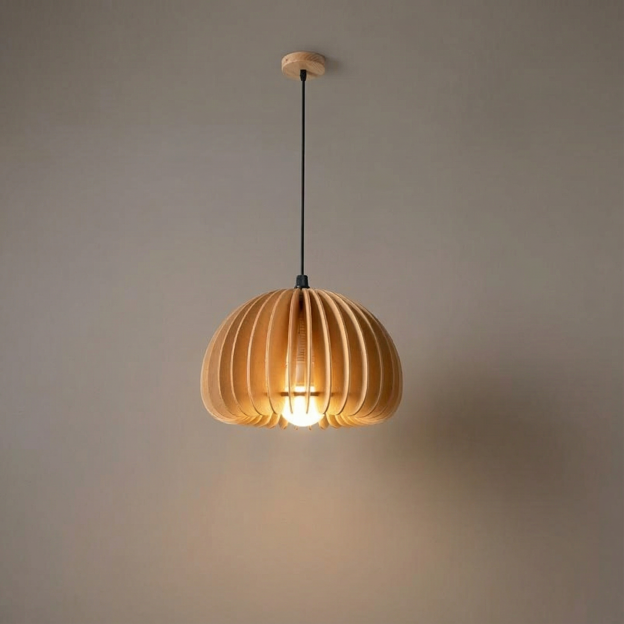Akira - Retro Wooden Pendant Light