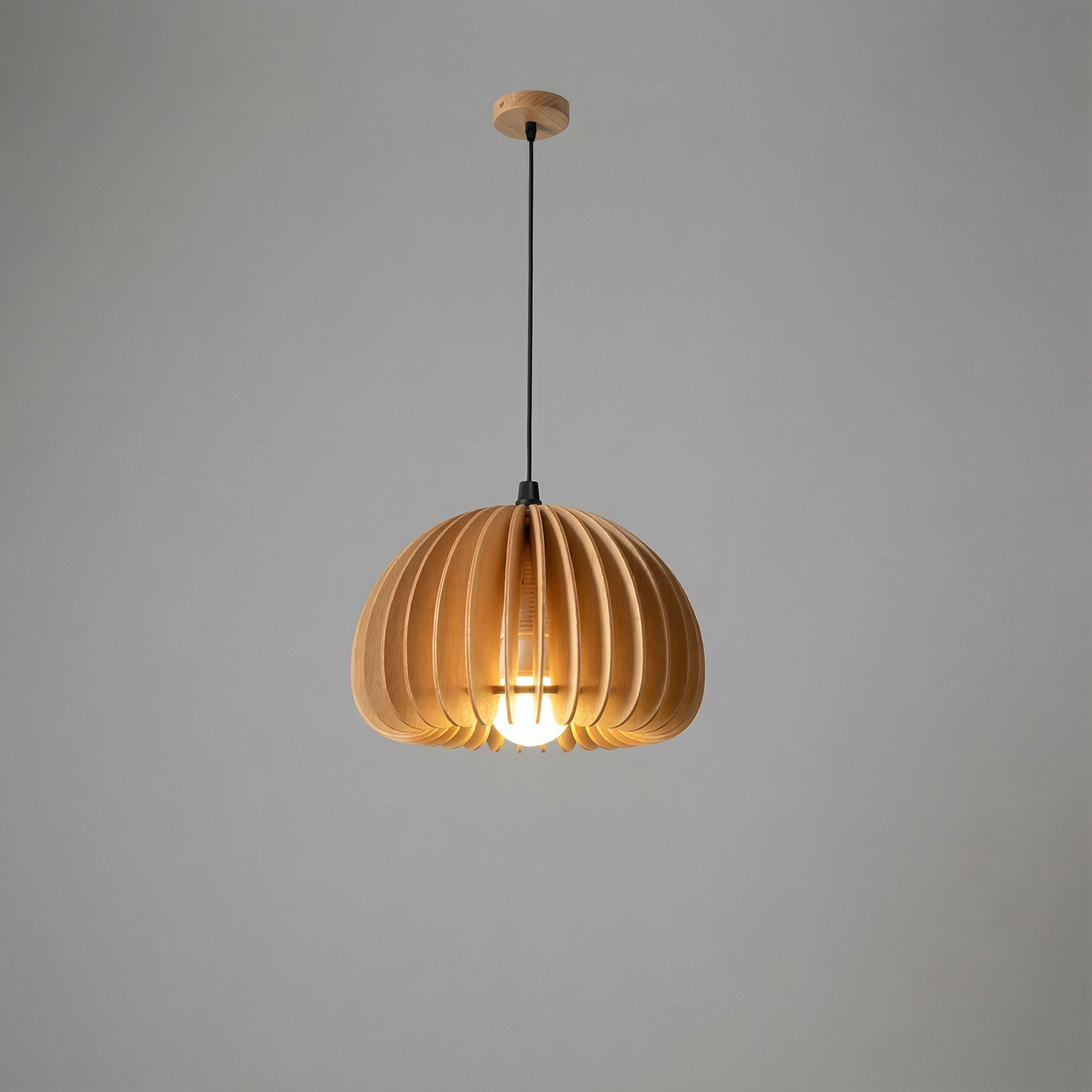 Akira - Retro Wooden Pendant Light
