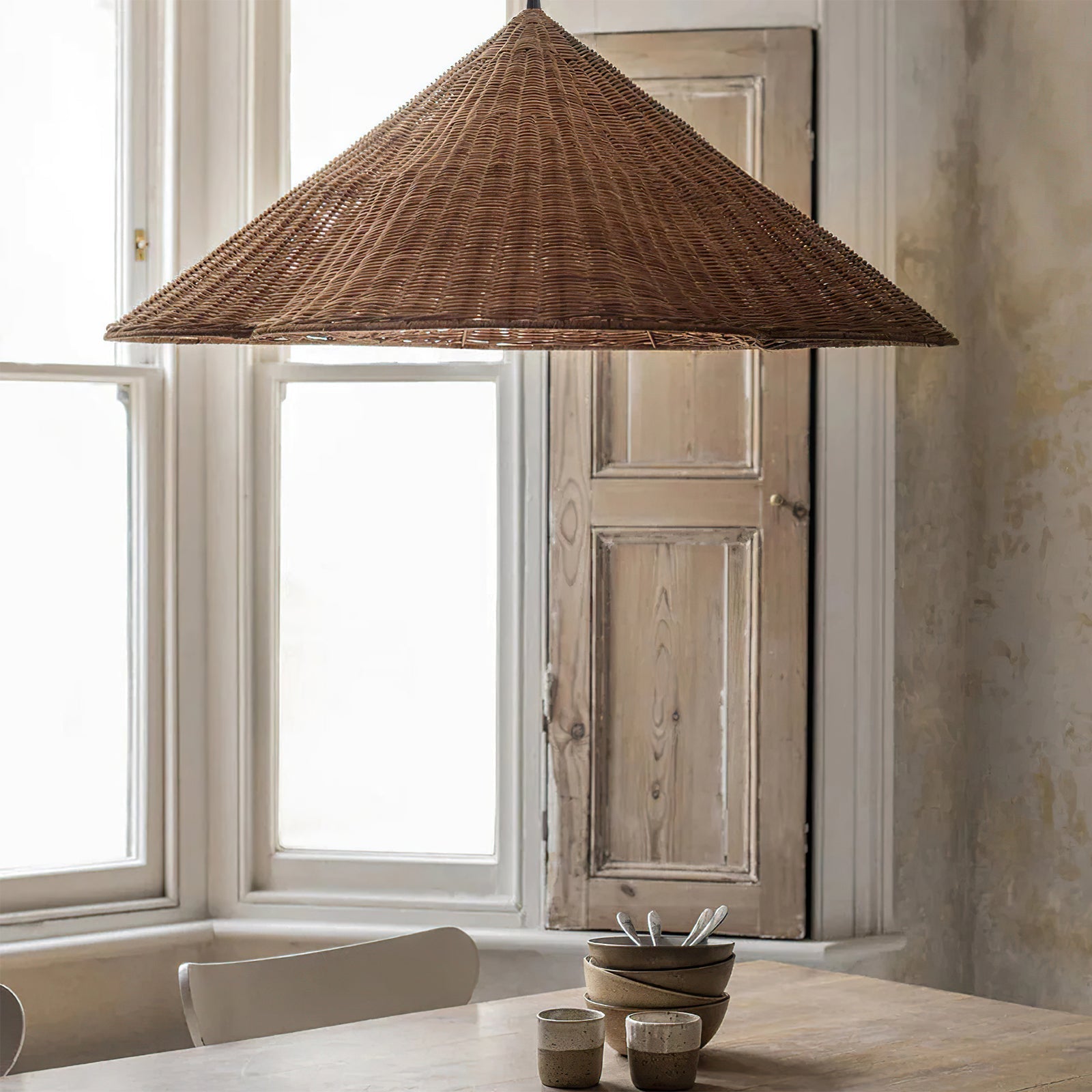 Calyran - Retro Scalloped Woven Rattan Pendant Light