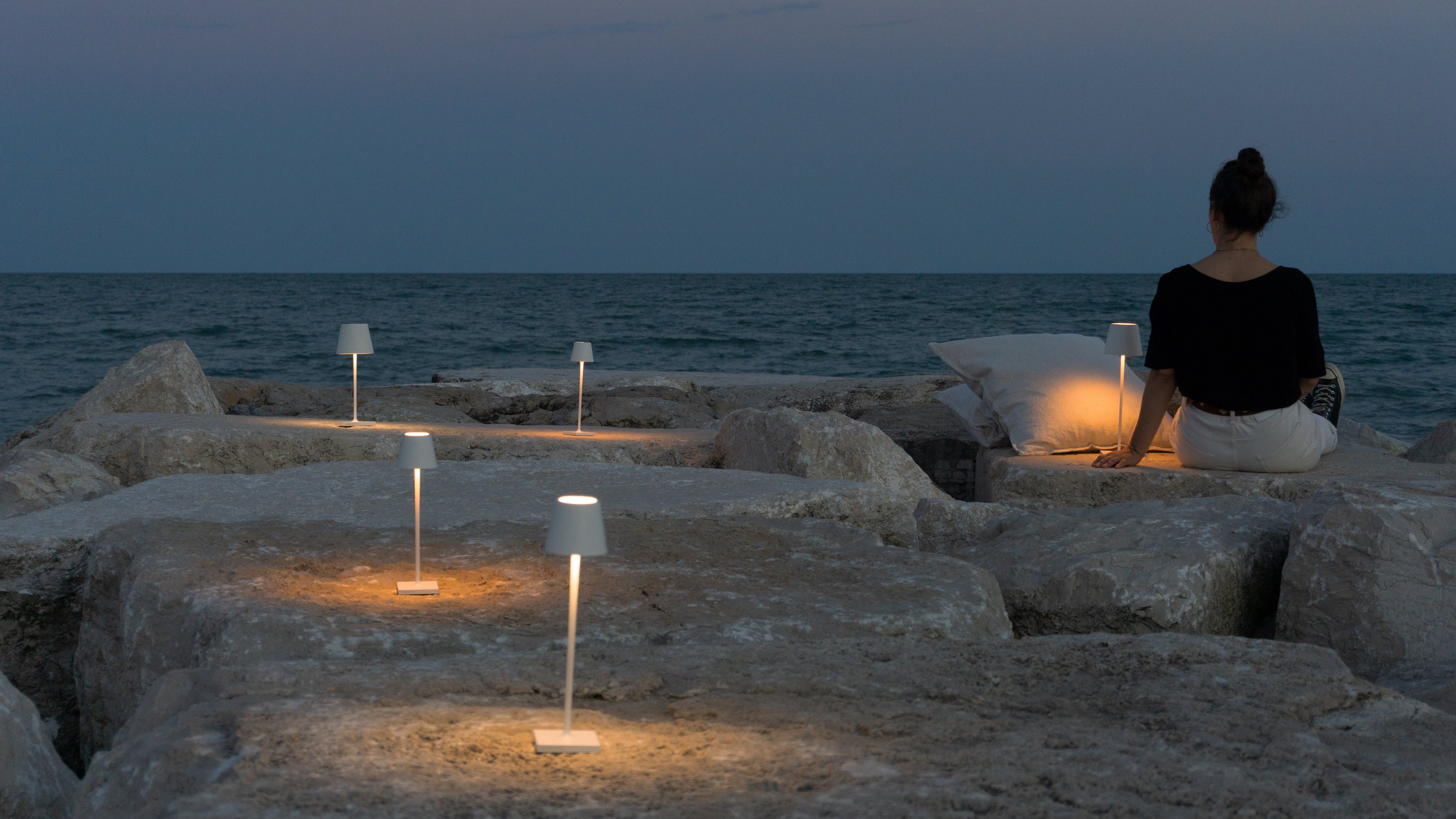 Temon - Rechargeable LED Table Lamp With Dimmer