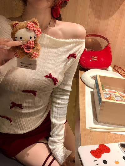 Rachel | Slanke Pasvorm met Rode Strik T-shirt