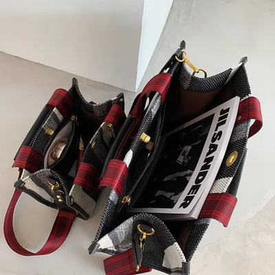 Ivy - Striped Tote Bag for Women - Stylish &amp; Versatile 