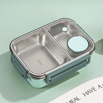 Insulated heating container for food storage