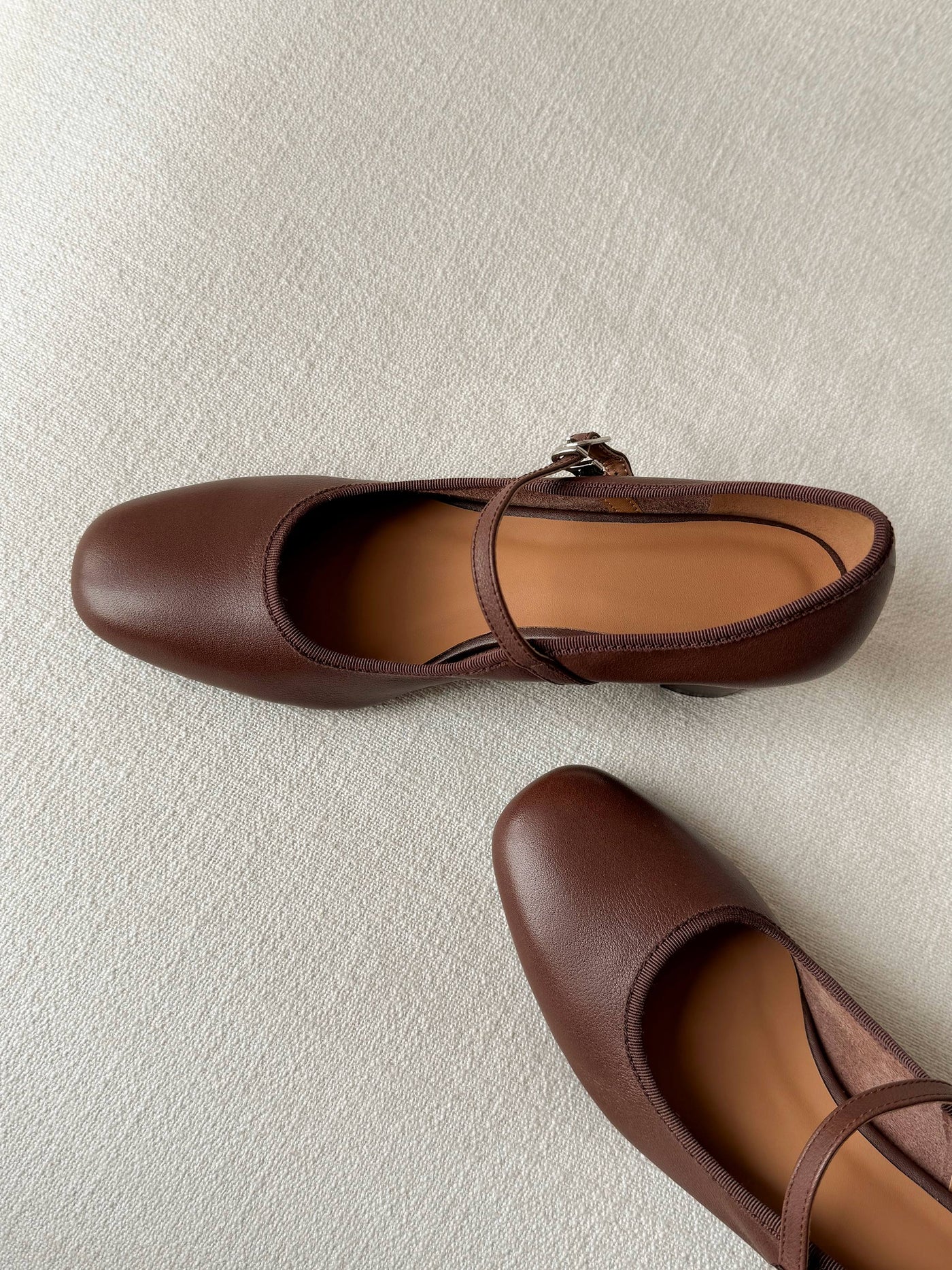 Fanny - Round toe in vegan leather