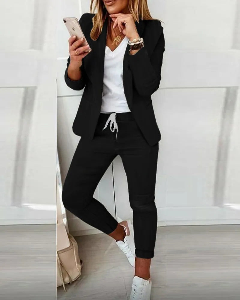 Gabrielle - Elegant Women's Business Blazer and Trousers