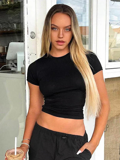 Nailah - Basic Cropped T-shirt
