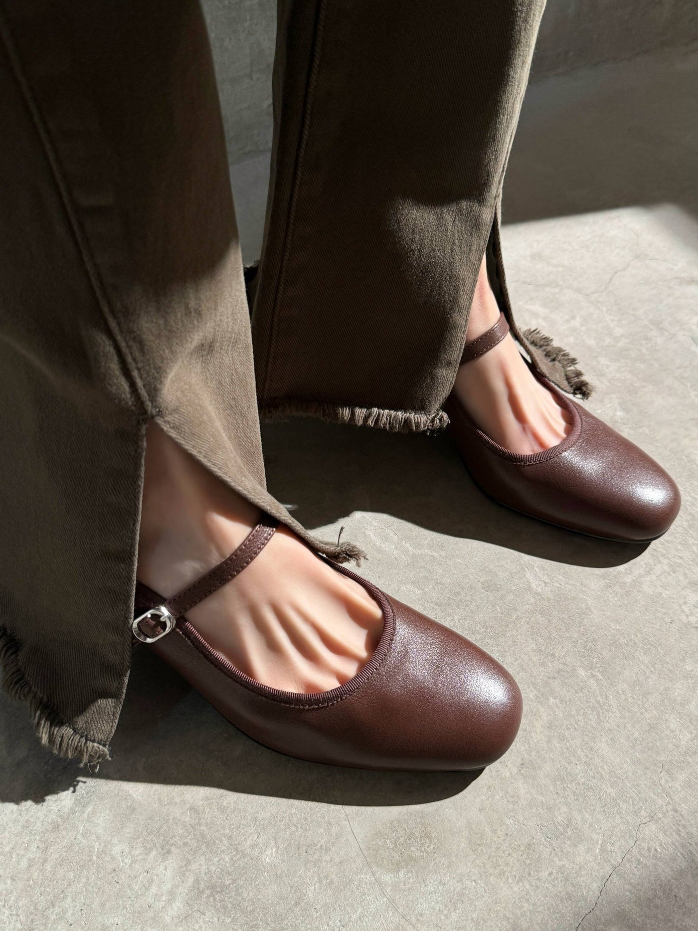 Fanny - Round toe in vegan leather