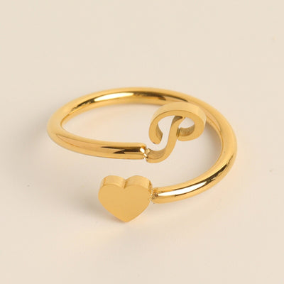 Love Initial Ring – Personal charm with meaningful engraving