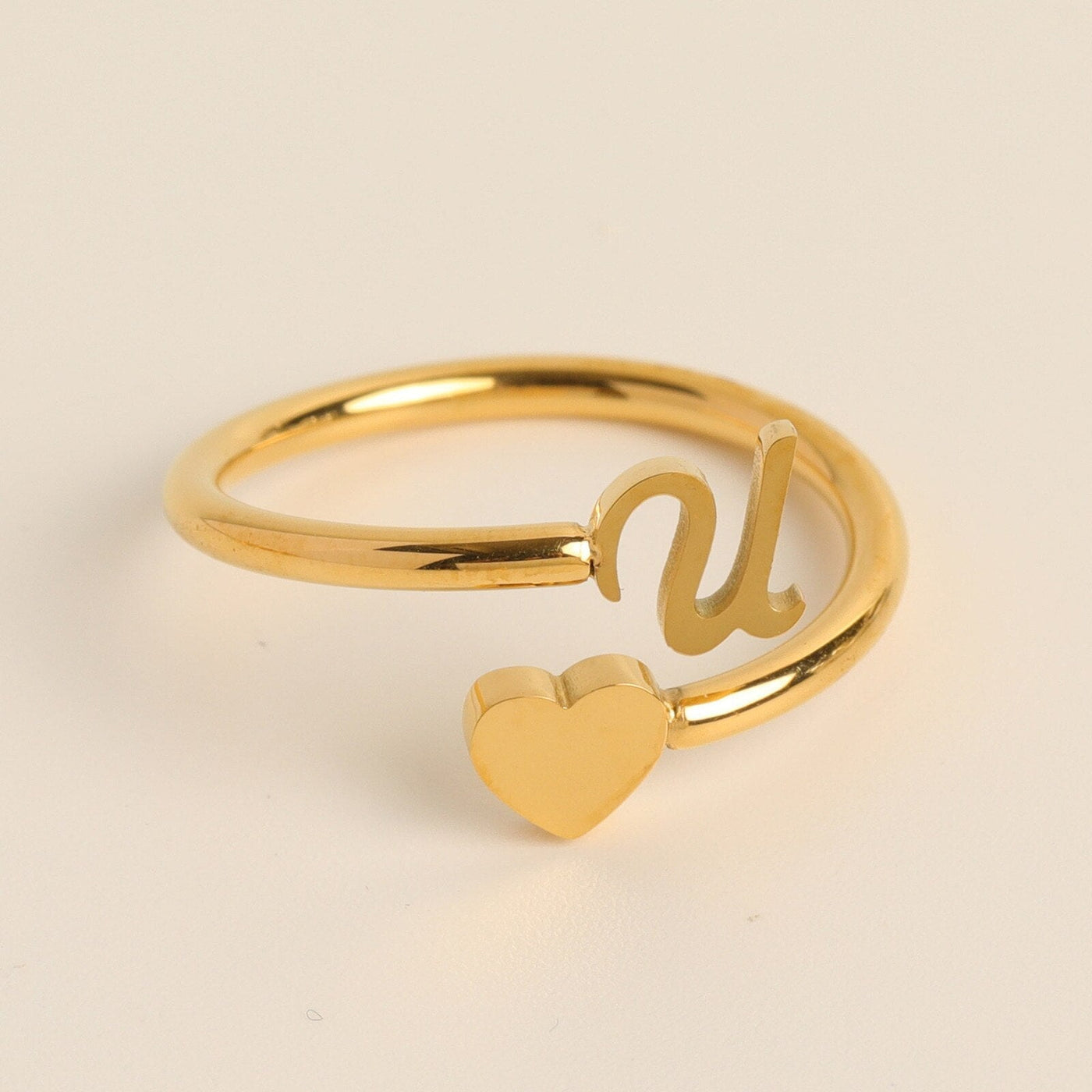 Love Initial Ring – Personal charm with meaningful engraving