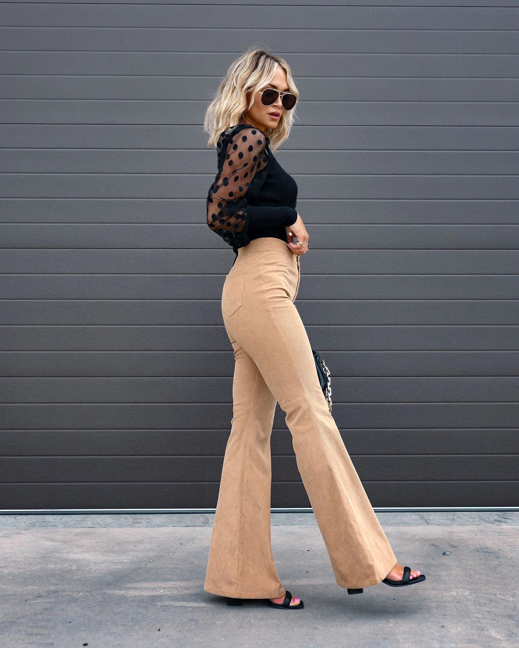 Uitlopende broek in Vogue-stijl
