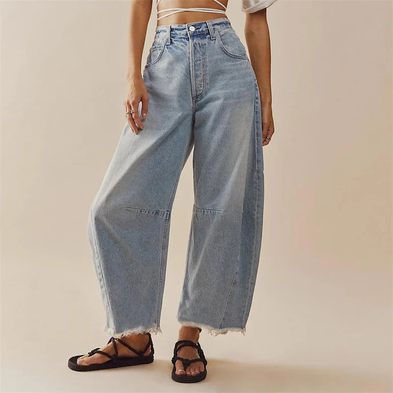 Lara - High-waisted flared jeans