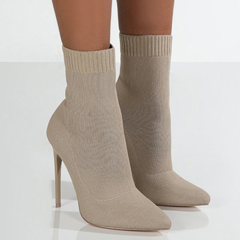 Kelly - Beautiful ankle boots with high heels