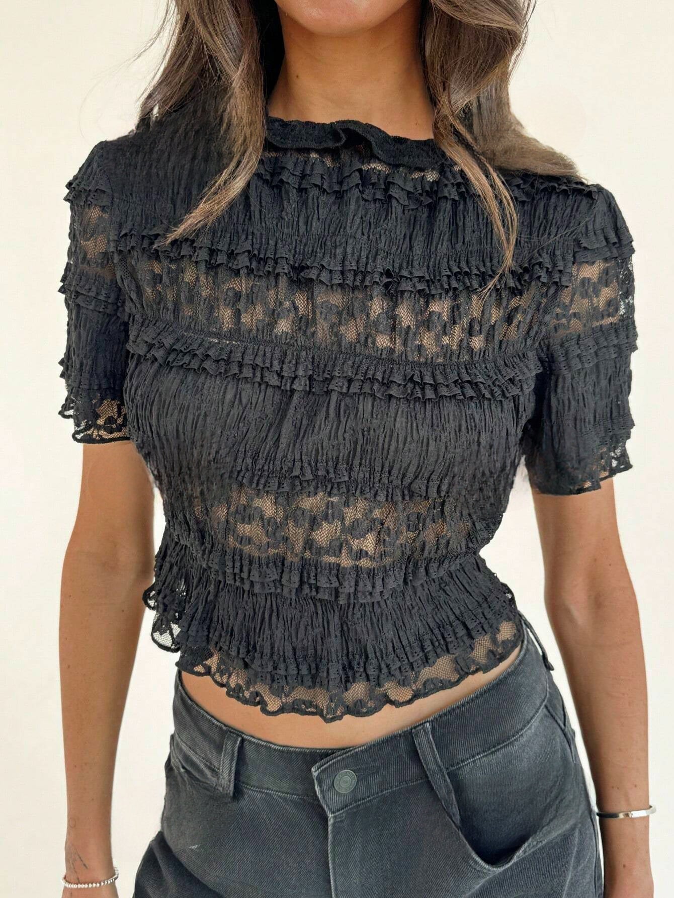 Giada - Luxury Lace Crop Top 