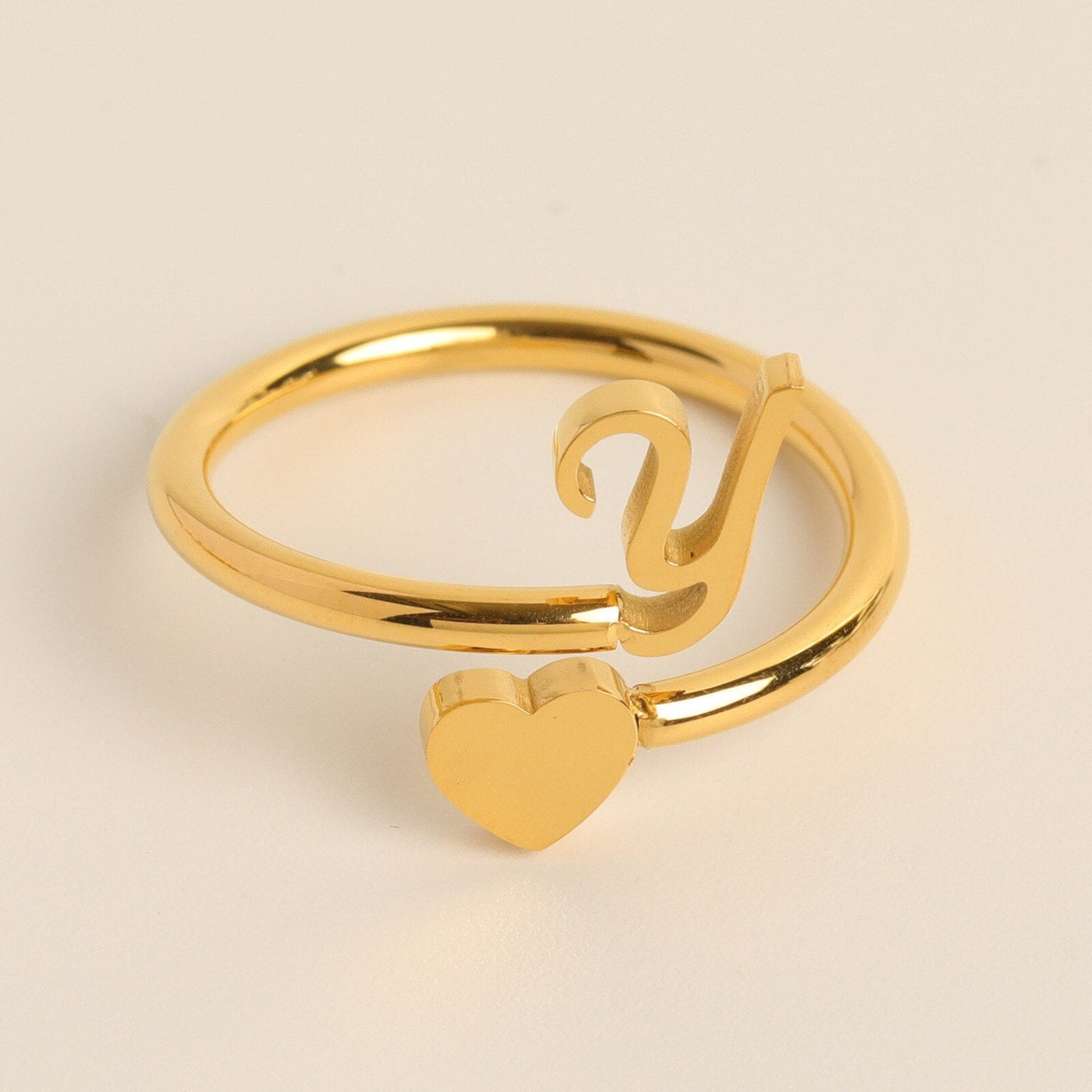 Love Initial Ring – Personal charm with meaningful engraving