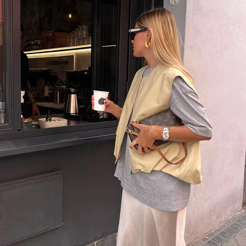 Ivetta - Elegant Vest