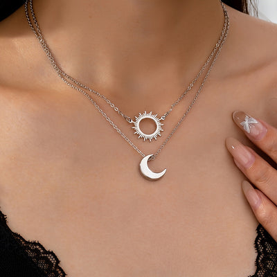 Sanne | Verfijnde Dubbele Ketting met Zon & Maan Hanger