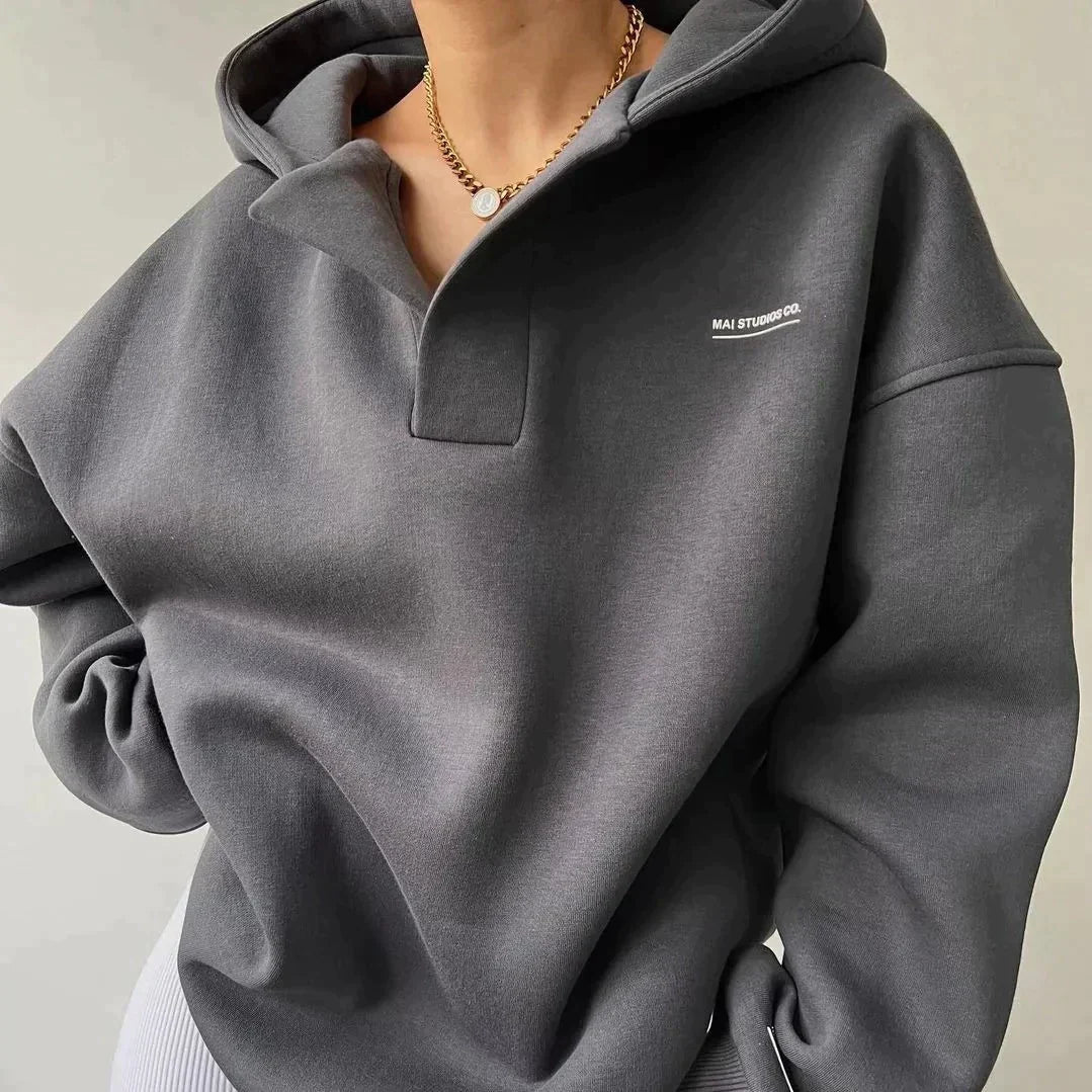 Vrouwentrui met oversized V-hals