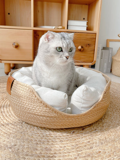 Handmade Comfortable Bed for Cats - LuxeSnooze