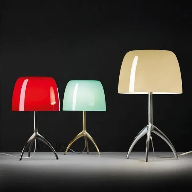 Orluné – Bauhaus Tripod Desk Lamp