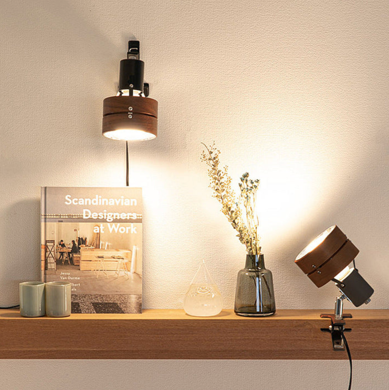 Climora - Adjustable Retro Desk Spotlight