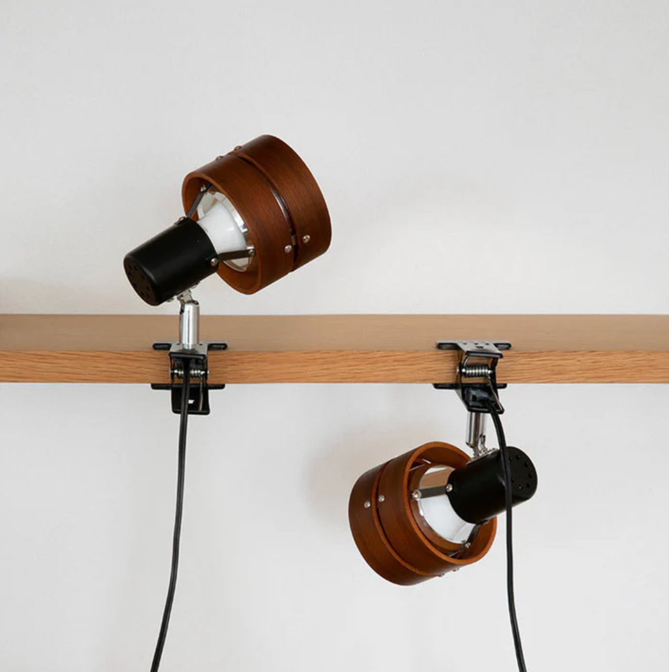 Climora - Adjustable Retro Desk Spotlight