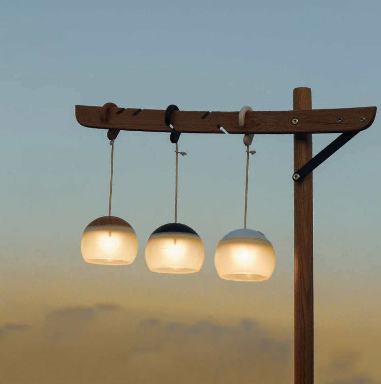 Pomora - Portable LED Camping Lantern