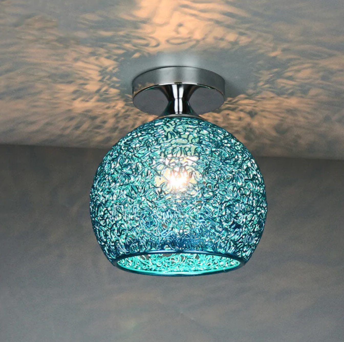 Meluné - Metal Globe Ceiling Light